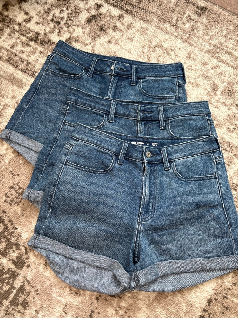 Women old navy shorts (3 pairs)